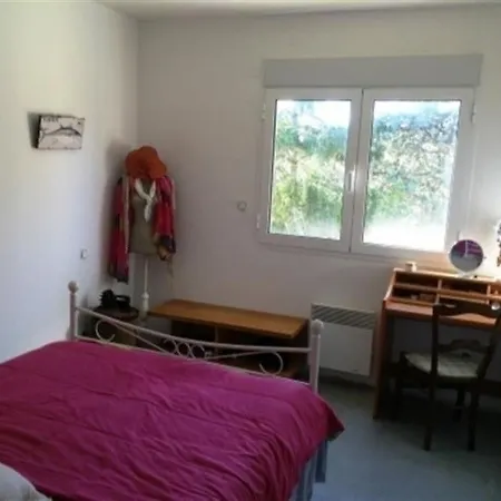 House Abatilles Quartier Arbore Trois Chambres Huit Personnes Casa de Férias *