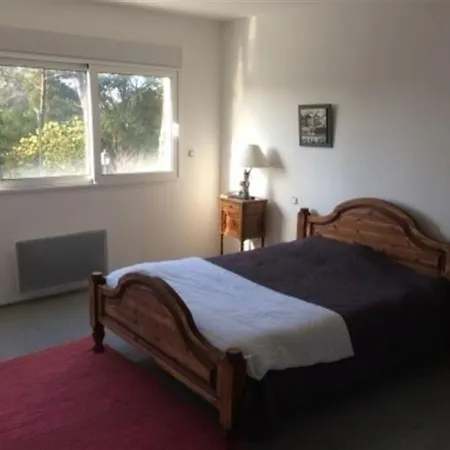 Casa de Férias House Abatilles Quartier Arbore Trois Chambres Huit Personnes *